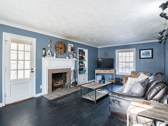 4th image of 315 W Forrest Hill Ave
