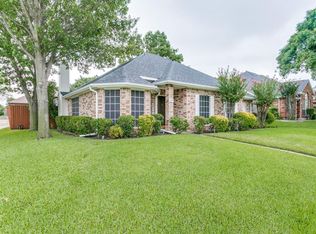 2039 Vista Dr, Lewisville, TX 75067