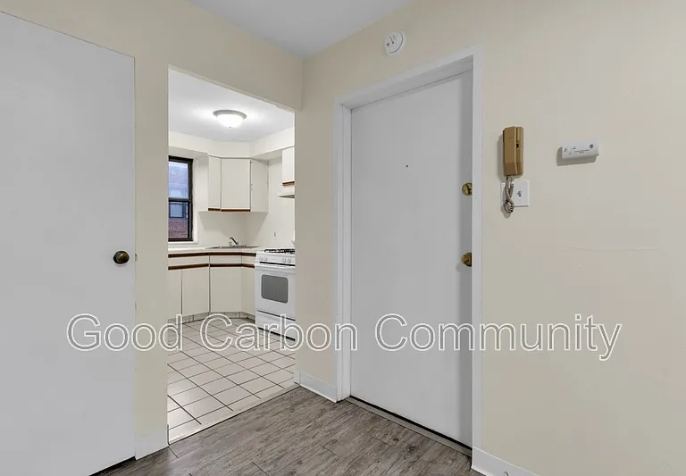 1022 Delaware Ave #B06 — Photo 4