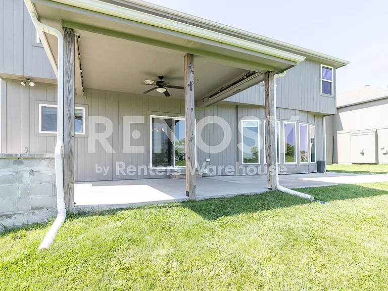 1312 NW 95th St — Photo 2