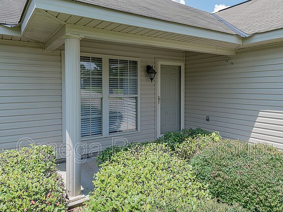 4th image of 13865 Roanoke Dr