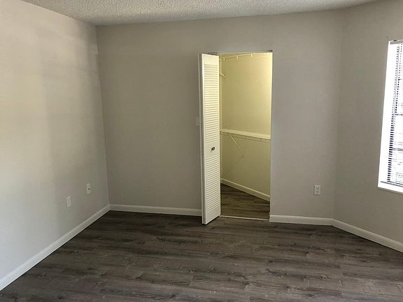 3rd image of 3639 Atrium Dr