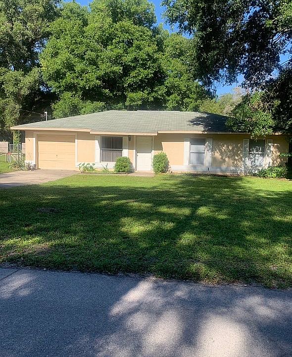 2nd image of 258 N Kershaw Way