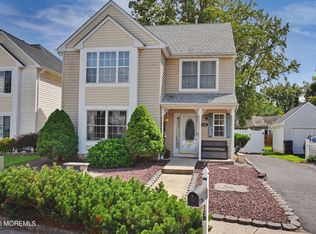 129 Hamlet Court, Toms River, NJ 08753