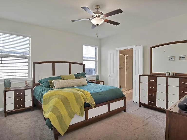 621 Ridgeback Trl — Photo 15