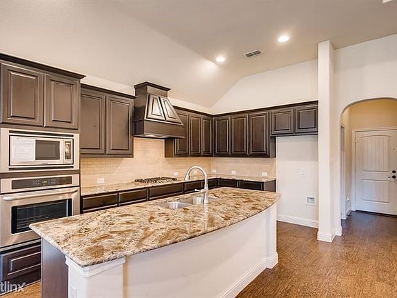 4th image of 5020 Brindle Dr
