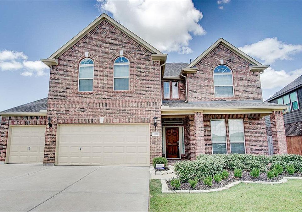1st image of 3211 Gibbons Crest Ln