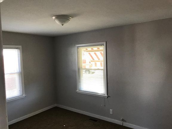 5th image of 4133 Elliot Ave