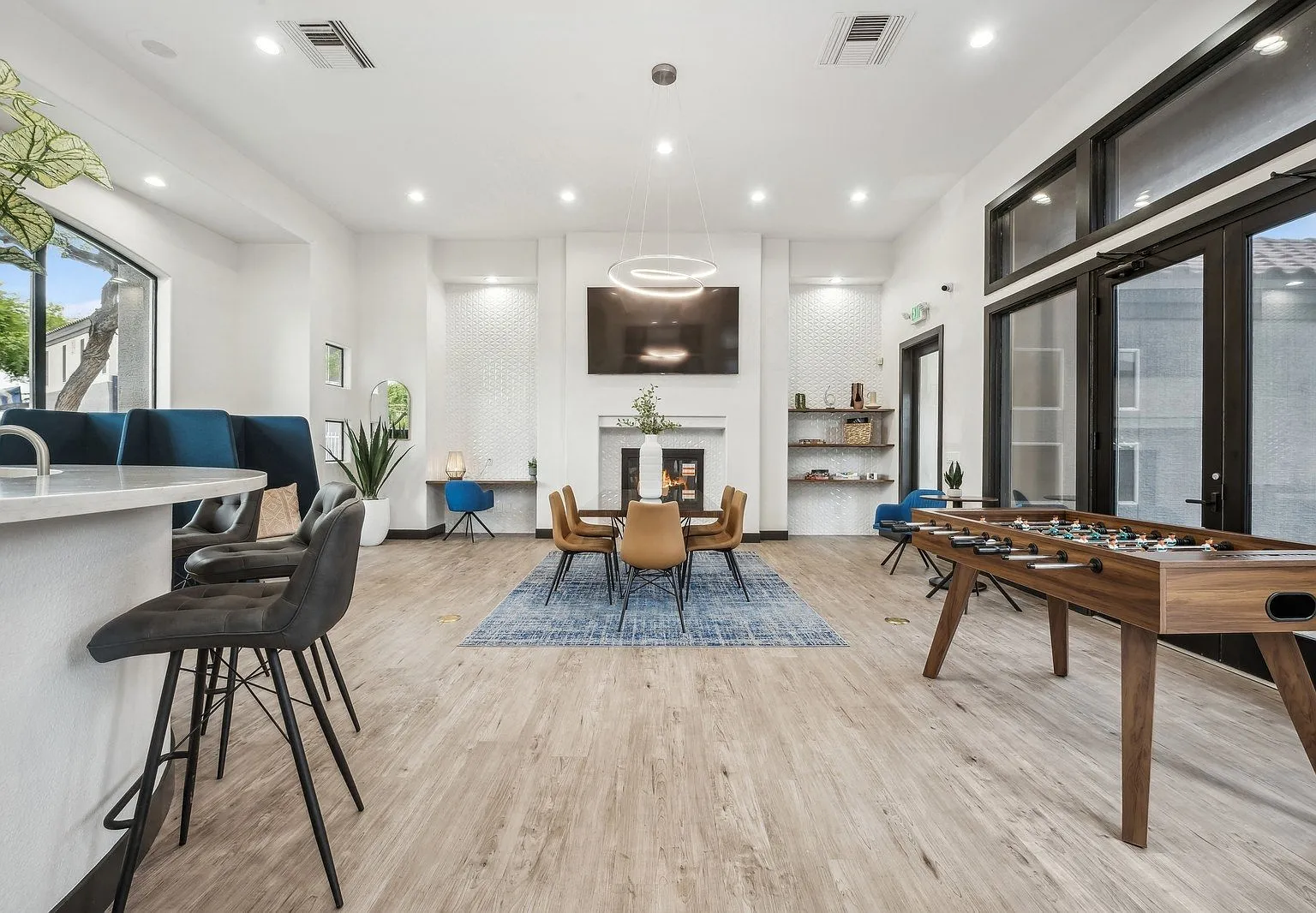 The Retreat Apartments — Photo 1