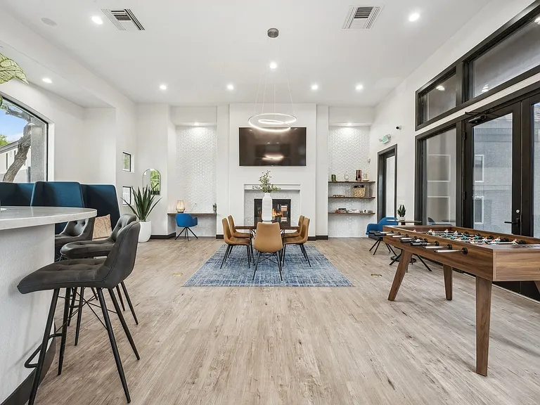 The Retreat Apartments — Photo 1