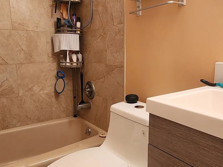 387 Union Ave #2 — Photo 6
