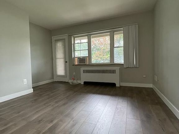 3rd image of 2812 Coolidge Hwy APT 21
