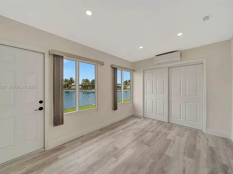 8502 NW 59th St — Photo 12
