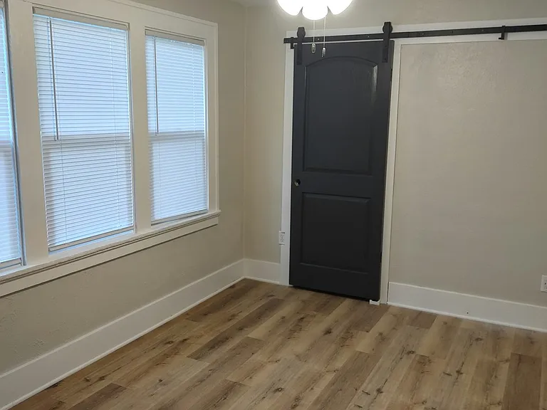 703 Saint Olaf Ave — Photo 10