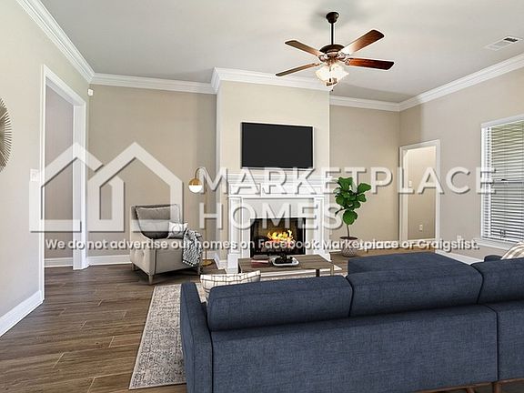 4th image of 462 Lake Breeze Dr