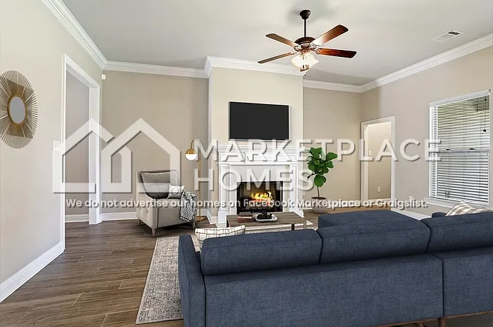 462 Lake Breeze Dr — Photo 4