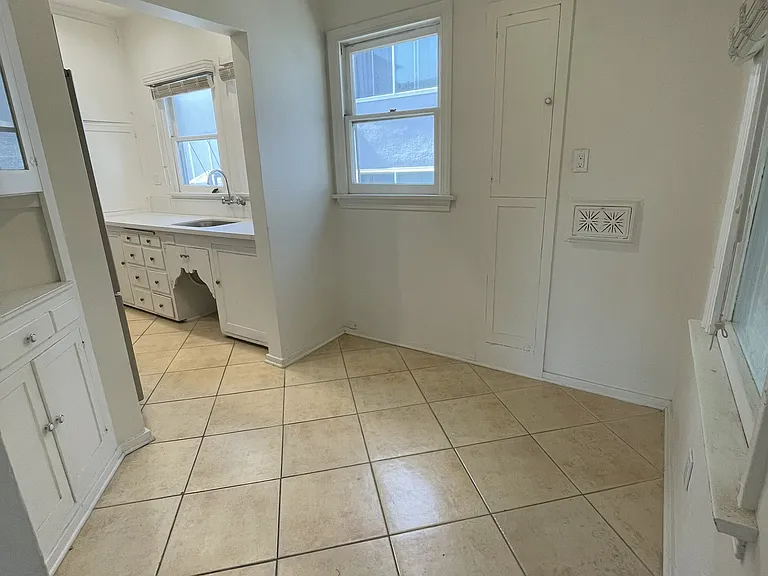 384 Tremont Ave #104 — Photo 22