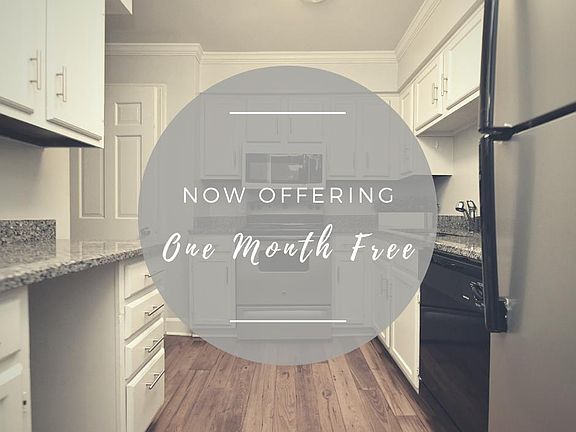 2nd image of 4141 Woodlawn Dr #85F