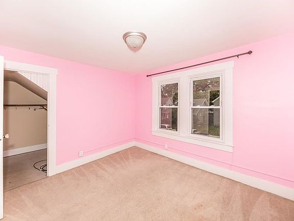 5th image of 222 E Cottage Ave