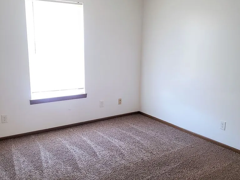 1119 Yuma St — Photo 10