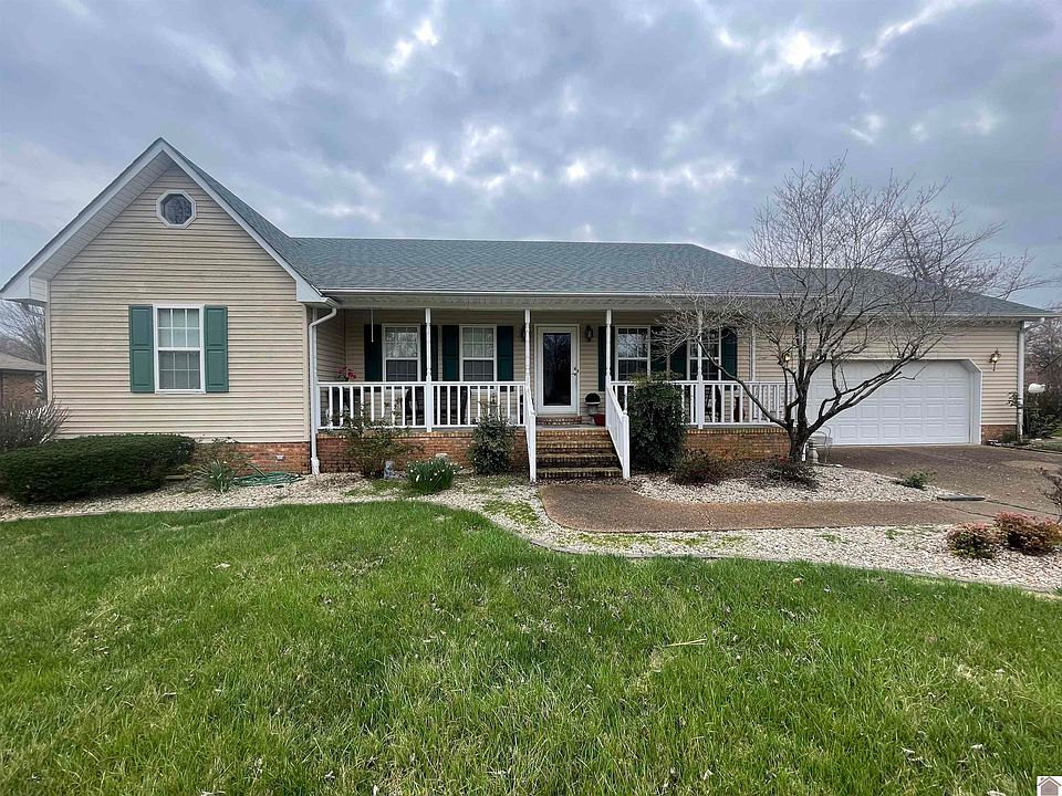 1st image of 2109 Carol Dr