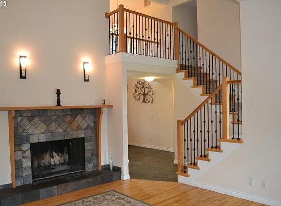 4th image of 15604 NE 28th Ave