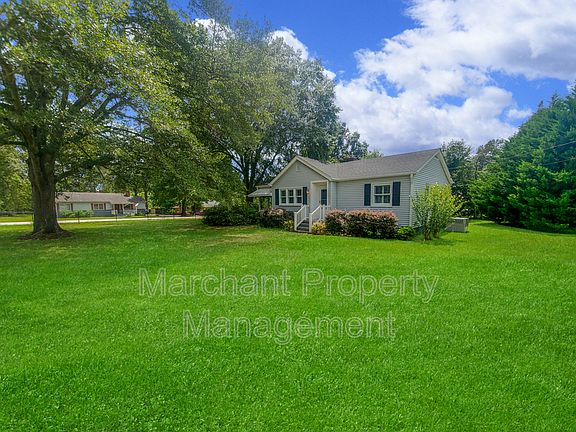 3rd image of 108 Dove Ln