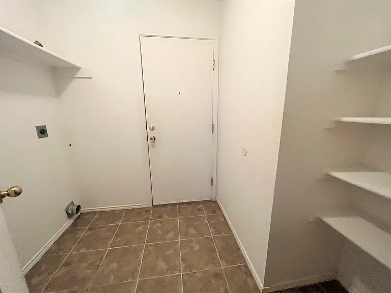 6901 Broad Brook Dr — Photo 16