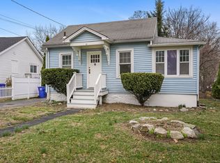 72 N Taylor Ave, Norwalk, CT 06854