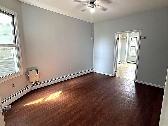 3rd image of 176 Randolph Ave