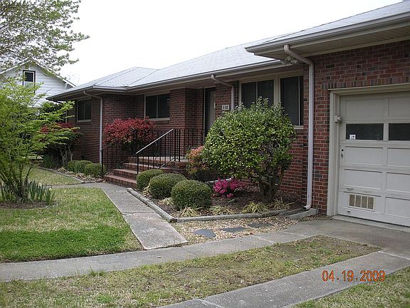4th image of 118 E Bay Ave