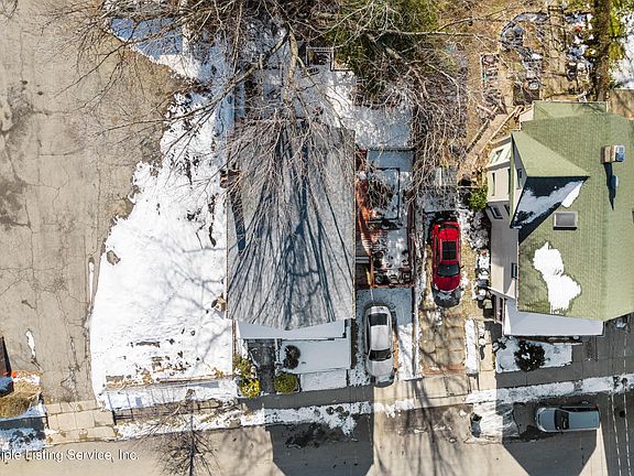 4th image of 150 Fillmore St