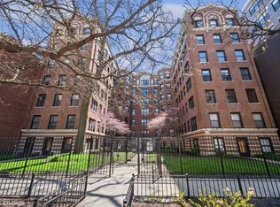 725 W Sheridan Rd APT 603, Chicago, IL 60613