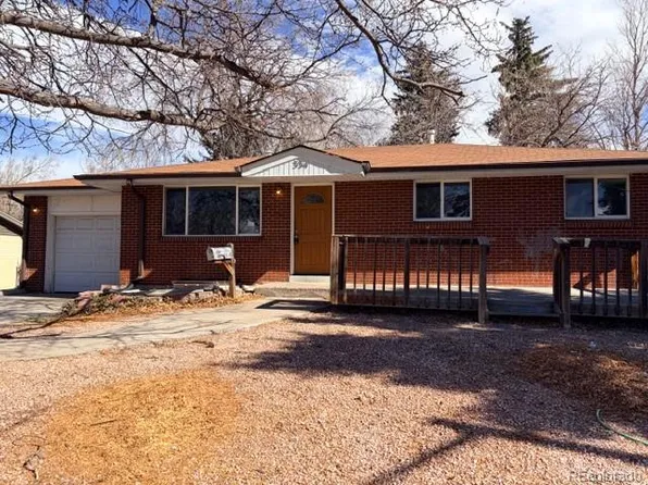 334 Empire Street, Aurora, CO 80010