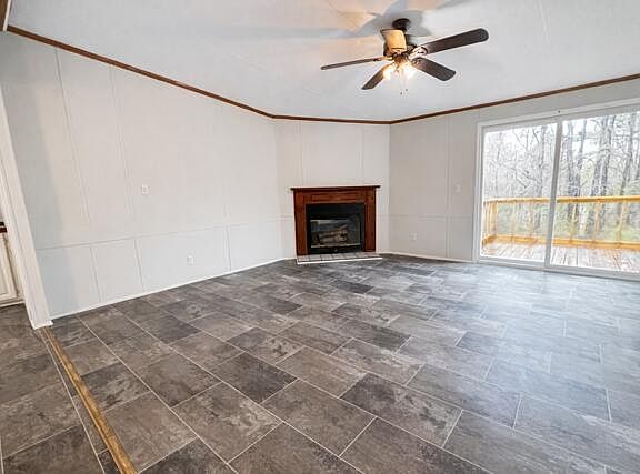5th image of 1332 Lakewood Dr