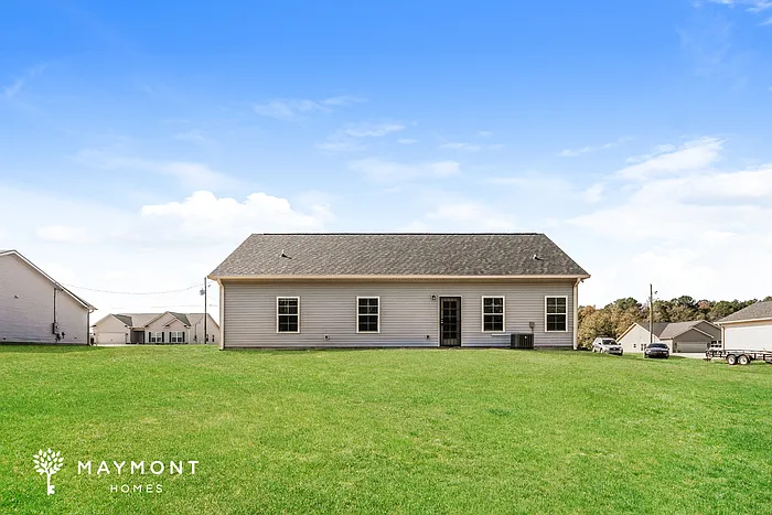 1374 Oak Ln — Photo 11