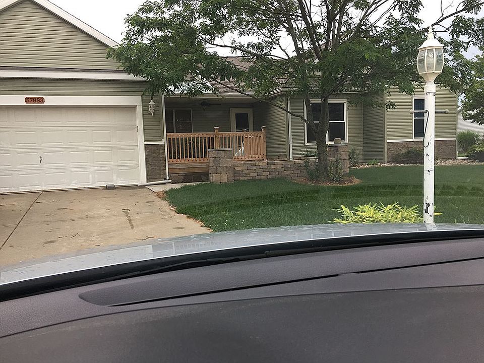 1st image of 57883 Sunbury Dr