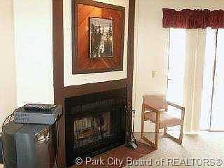 2nd image of 1485 Woodside Ave #203A