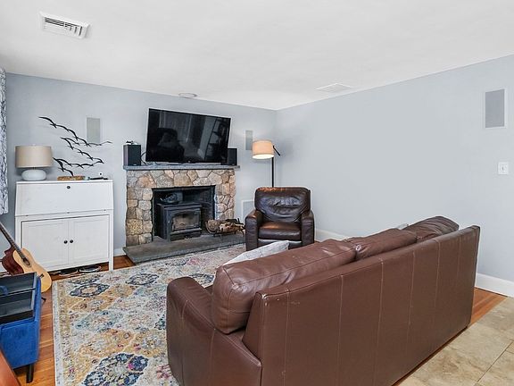 5th image of 42 Virginia Rd