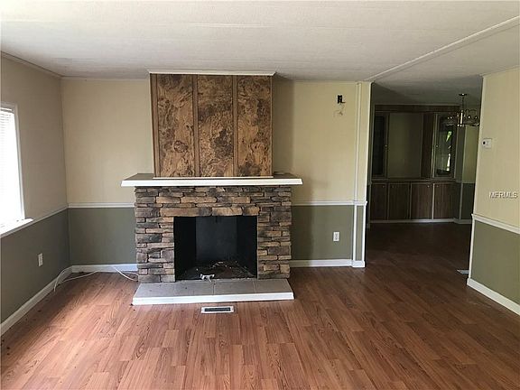 3rd image of 23526 Rolling Meadow Ln