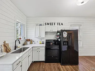 1039 Groby Rd — Photo 8
