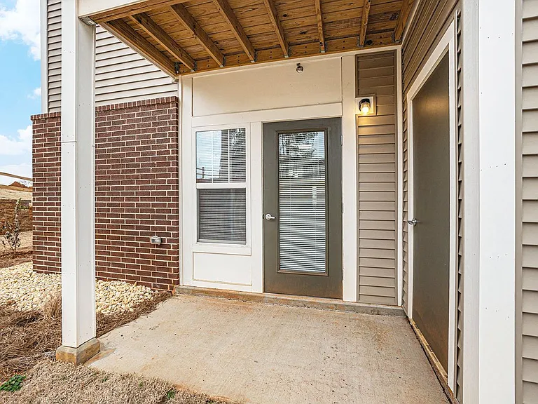 Signature Pointe Apartment Homes — Photo 70