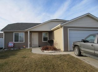 1911 17th Ct W, Williston, ND 58801