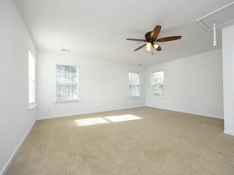 1428 White Opal Dr — Photo 36