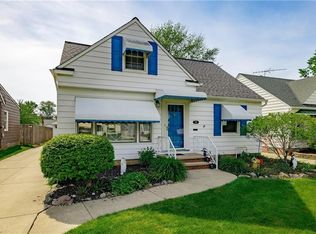 372 Beechwood Dr, Willowick, OH 44095