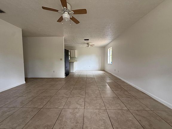 4th image of 2564 Navajo Avenue