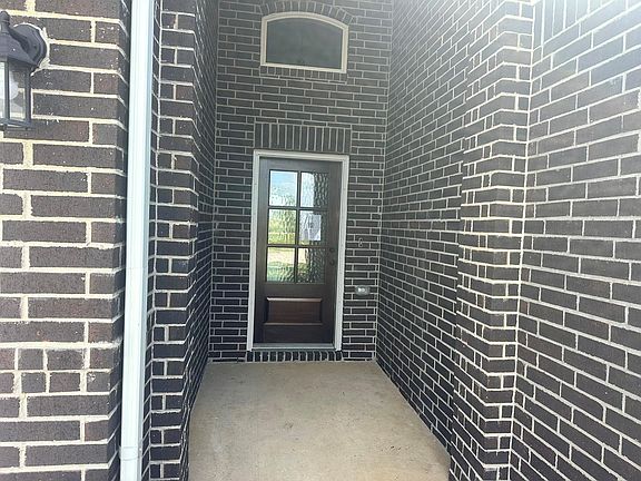 5th image of 13631 Lago Vista Dr