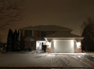 1296 Woburn Dr, Lemont, IL 60439