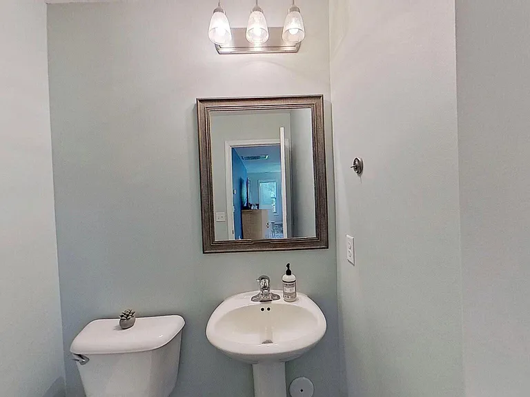 611 Majestic Oaks Dr — Photo 15