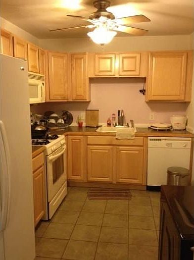 1st image of 750 Quaker Ln #B311